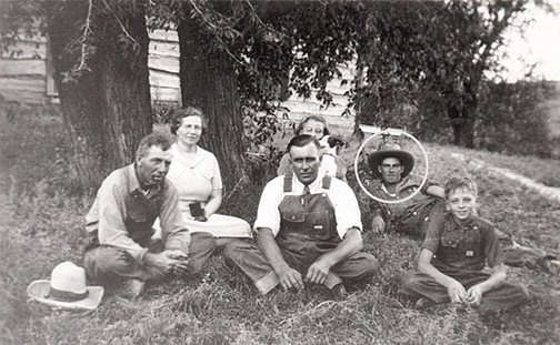 Leo White, Susan Rawlings, Karl Conner, Ethal Conner, Gilbert Immenschuh and Fred Conner (1935).